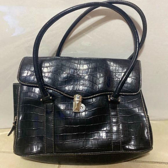 Black Leather Liz Claiborne Purse - Picture 3 of 6